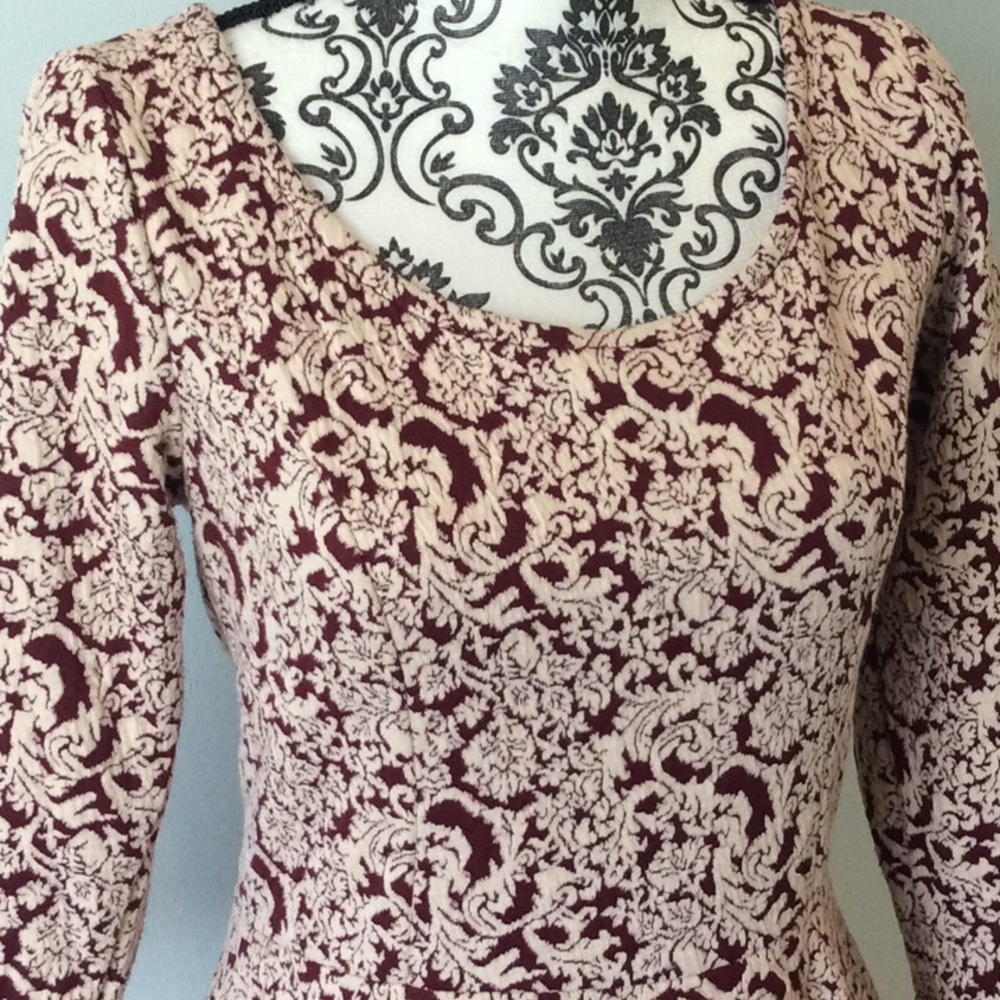💥Price Drop💥 LC Pretty in Paisley Dress - Picture 2 of 8